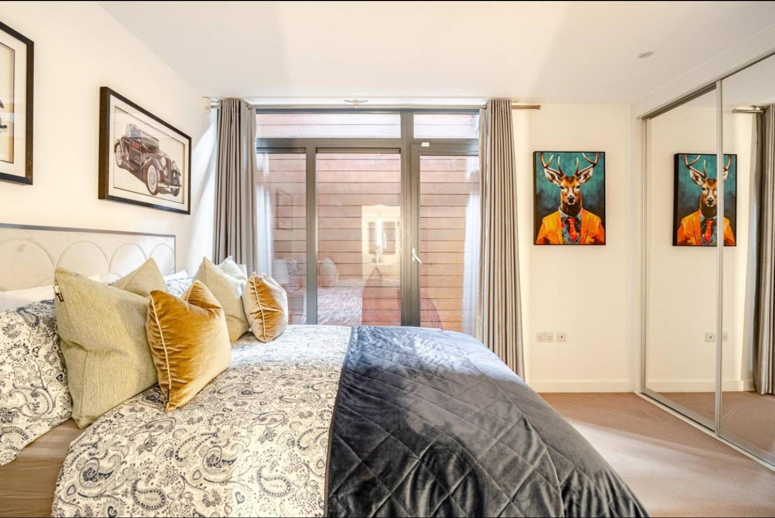 Serene Private Townhouse With Ac & Balcony For 6 Appartamento Londra