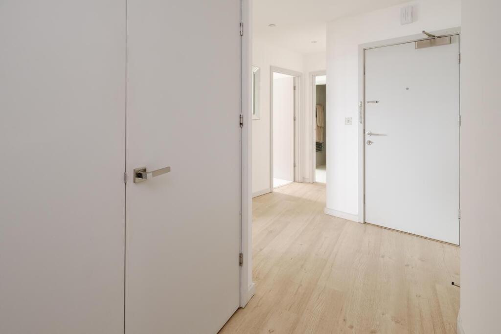 Appartamento Serene Private Townhouse With Ac & Balcony For 6 *