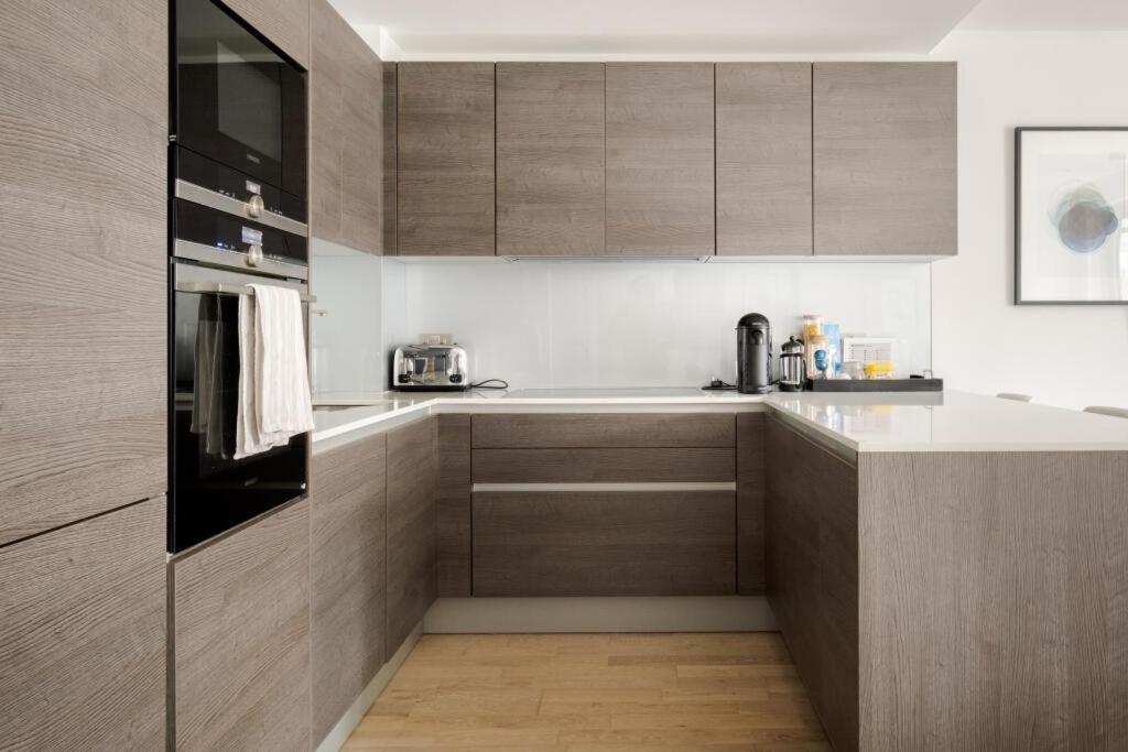 Appartamento Serene Private Townhouse With Ac & Balcony For 6 *