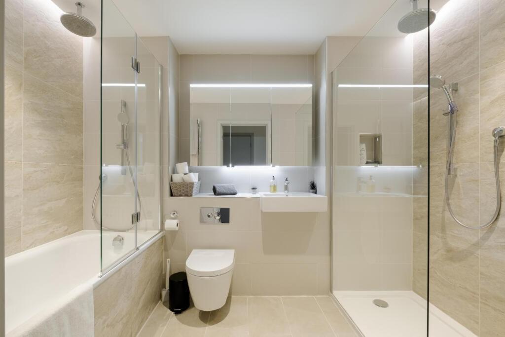 Serene Private Townhouse With Ac & Balcony For 6 *